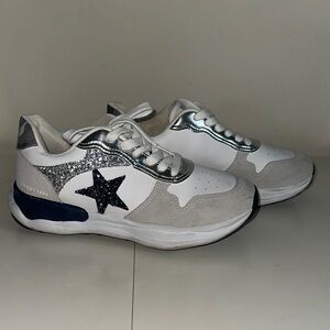 Vintage Havana White Navy and Silver Sneakers